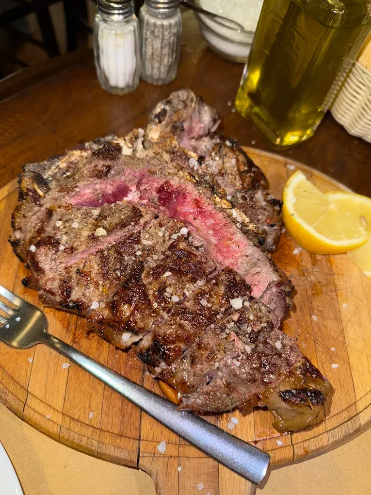 Bistecca alla fiorentina al tagliere con limone