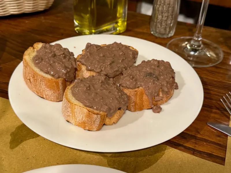 Crostini toscani coi fegatini