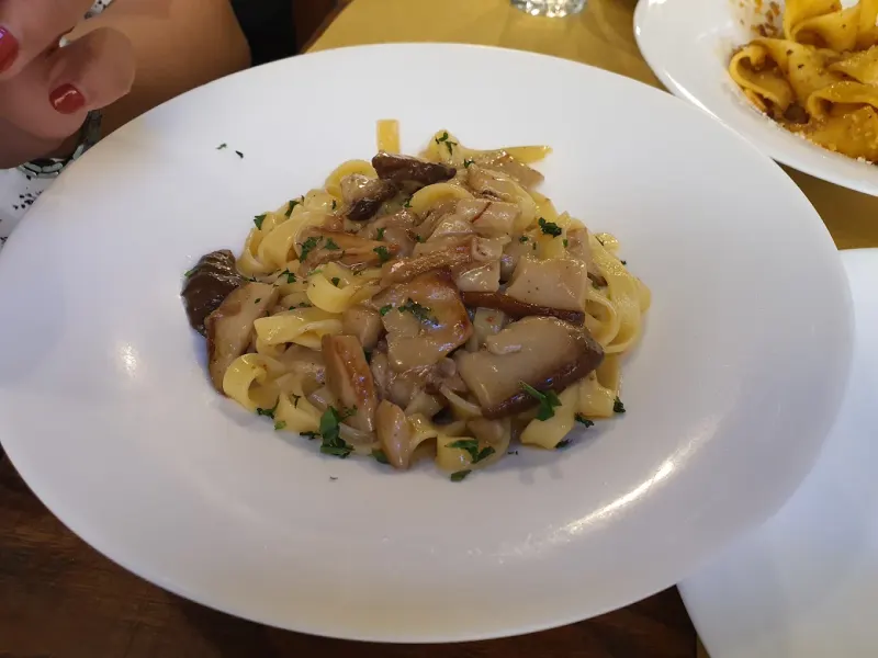 Tagliatelle ai funghi porcini
